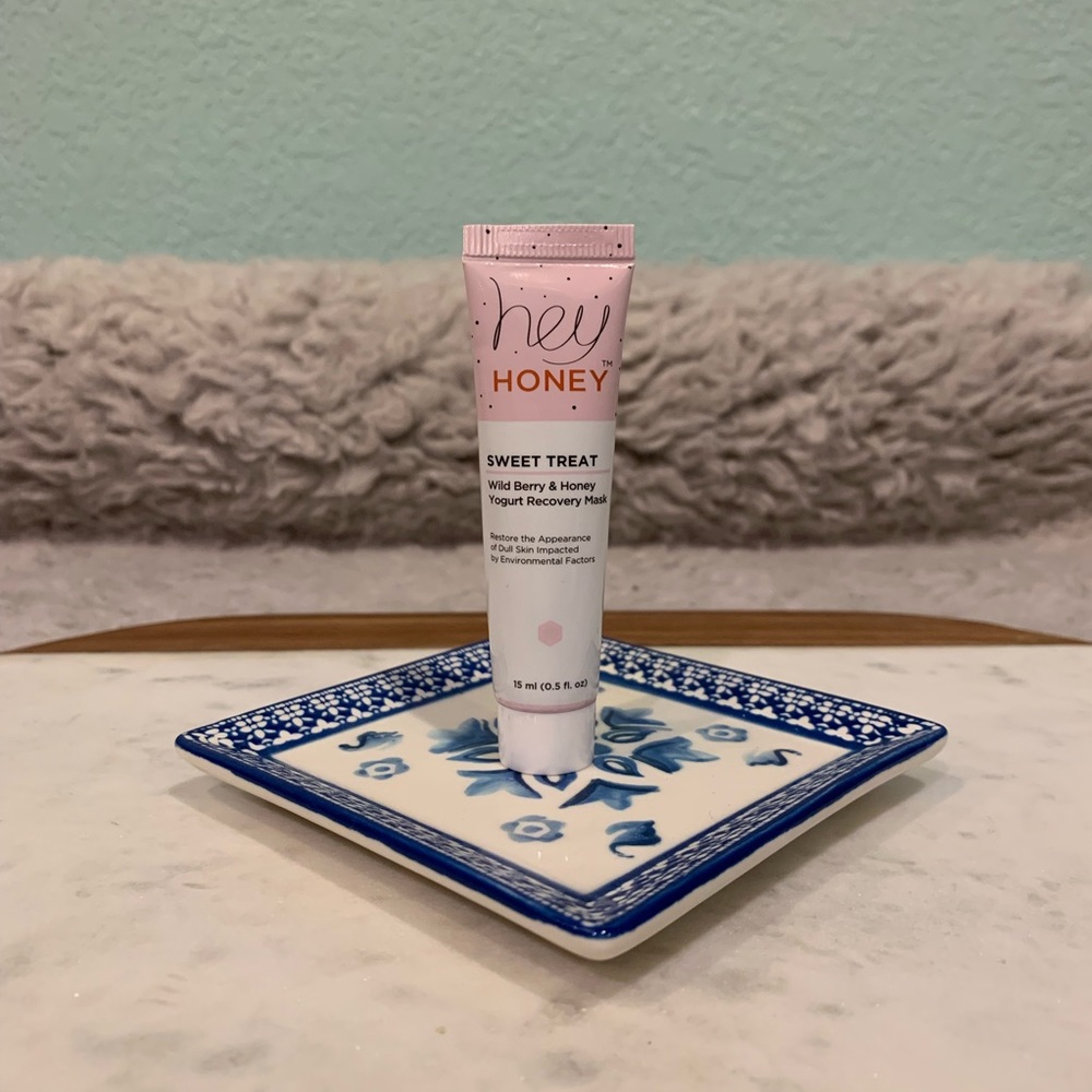 5 for $15: Hey Honey! Sweet Treat Mask